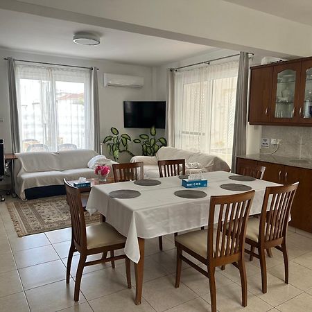 Villa Andy-350 M From The Beach لارنكا المظهر الخارجي الصورة