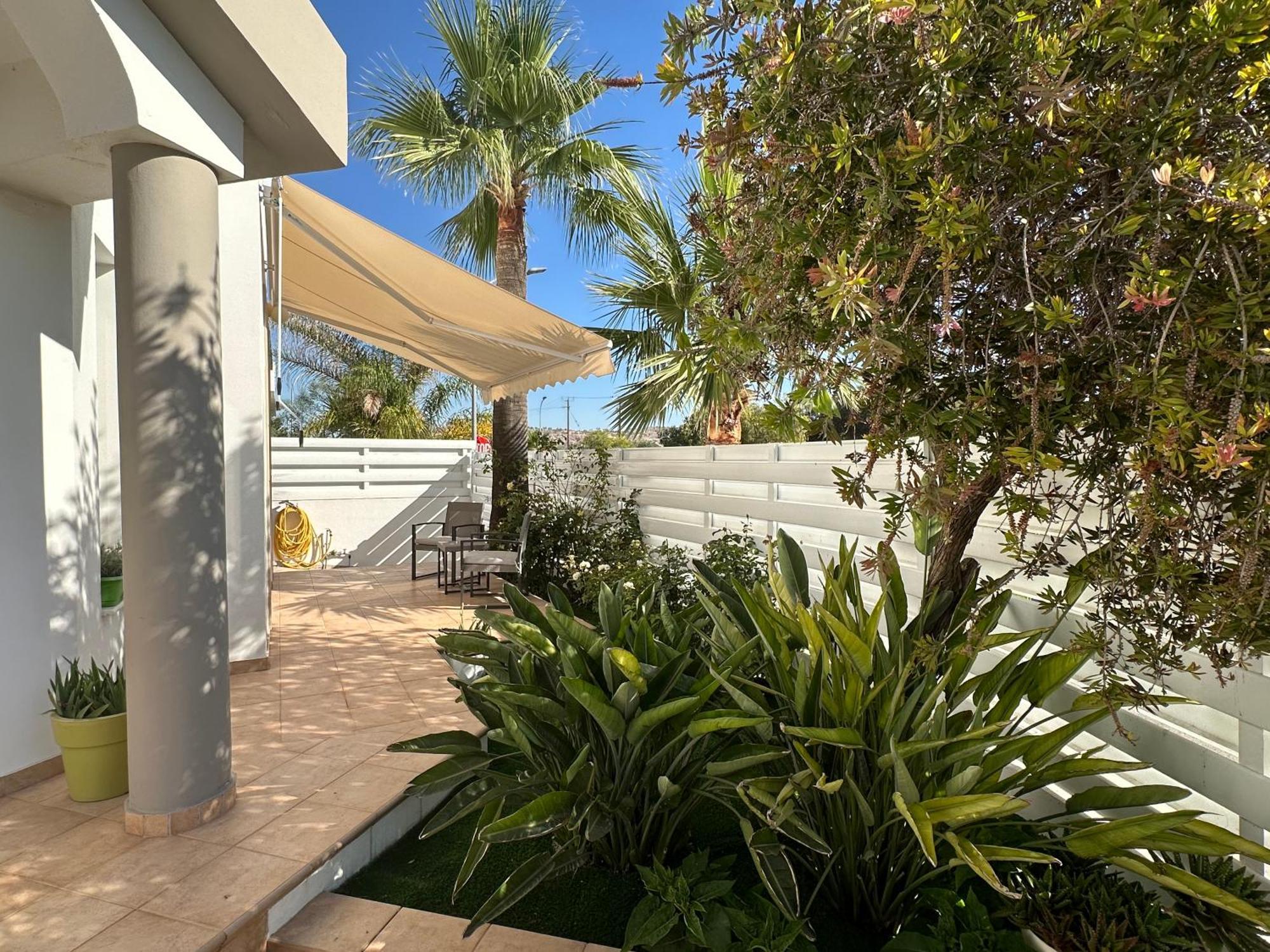 Villa Andy-350 M From The Beach لارنكا المظهر الخارجي الصورة