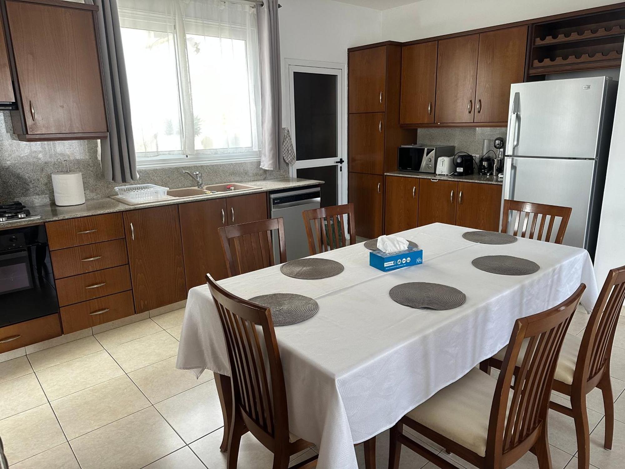 Villa Andy-350 M From The Beach لارنكا المظهر الخارجي الصورة
